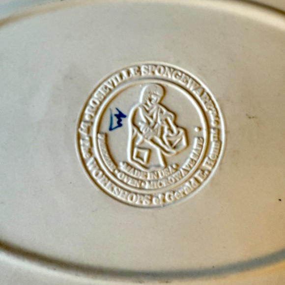 Gerald E Henn Blue Spongewear Set - Picture 3 of 9